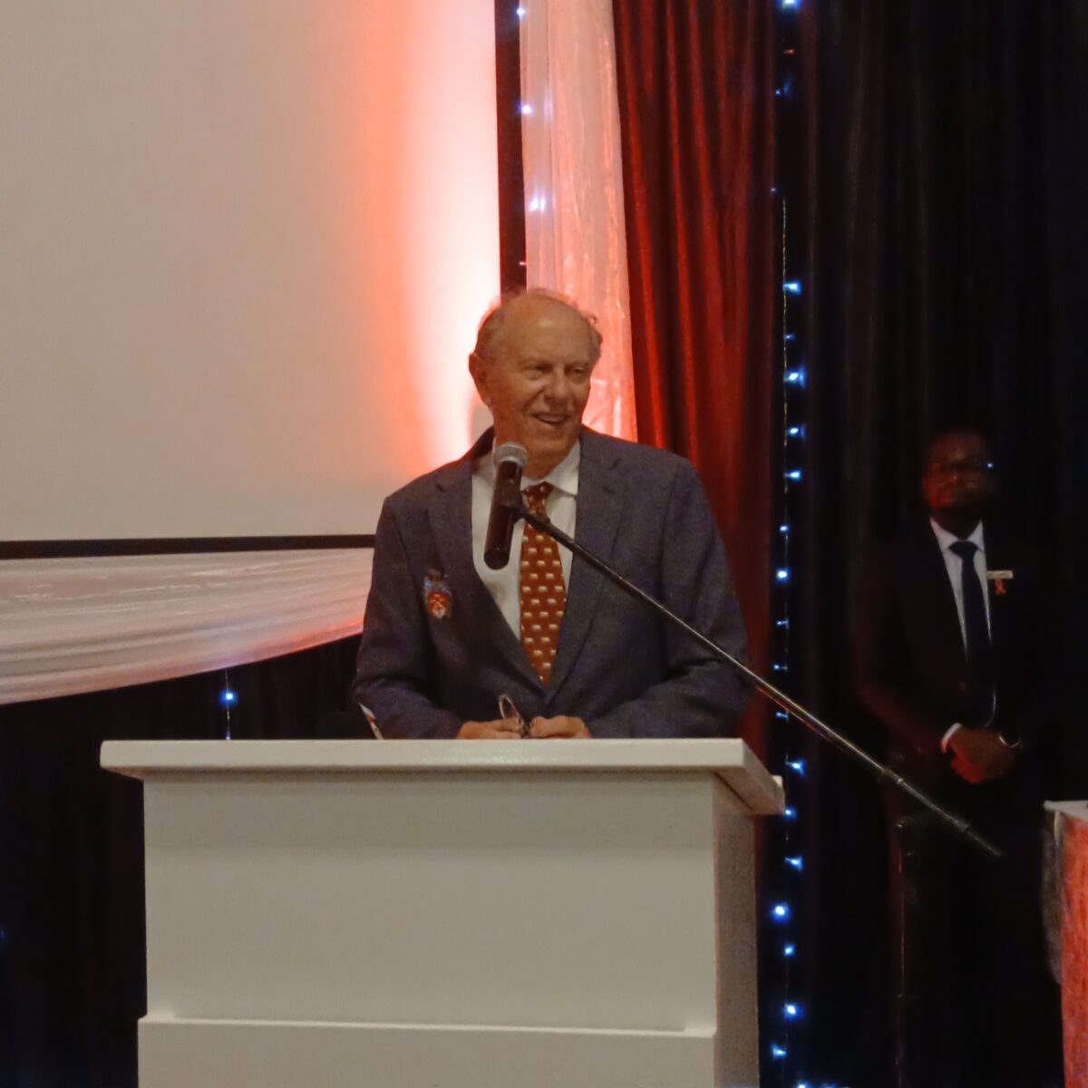 Coltart hosts Christmas lunch for vulnerable children